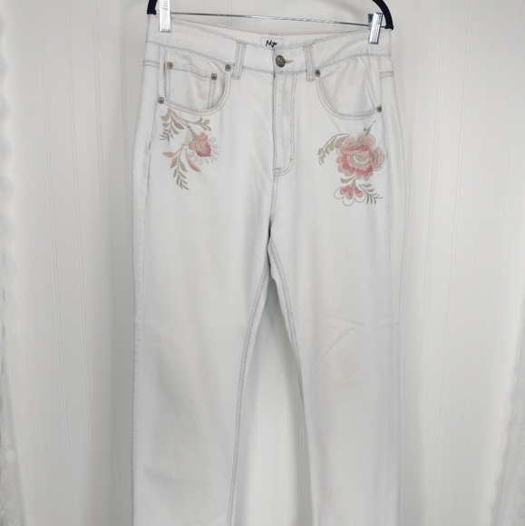 TOKYO DARLING Aeropostale High Waist Boyfriend White Embroidered Jeans S… - Picture 2 of 9